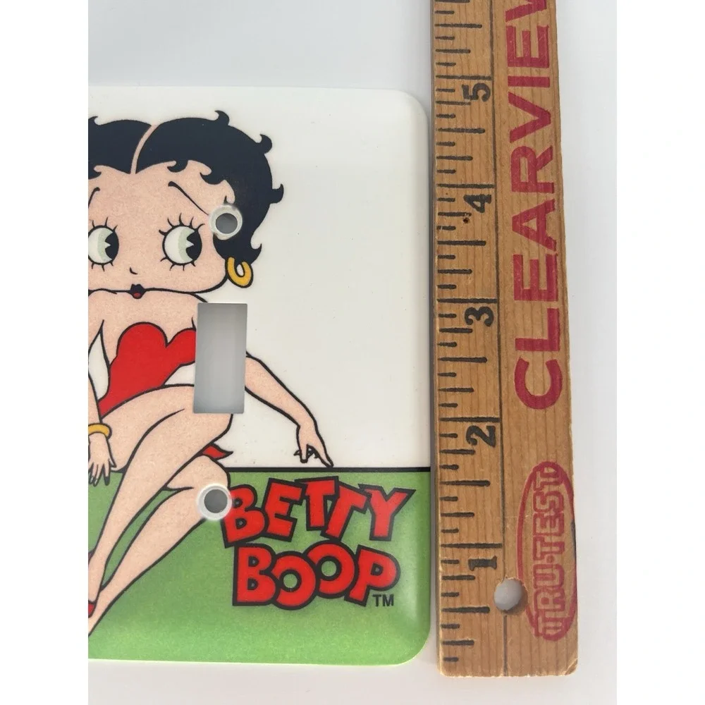 Vintage '97 Classic Betty Boop Light Switch Cover & Spotlight Metal Lunchbox Set - Picture 5 of 12